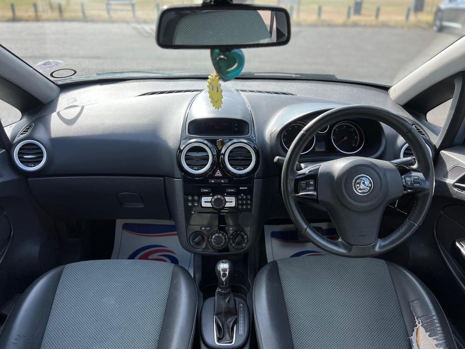 Used Vauxhall Corsa 2009 for sale - 76158423: Photo 27