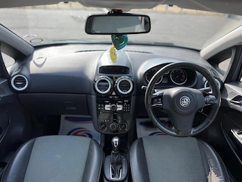 Used Vauxhall Corsa 2009 for sale - 76158423: Photo