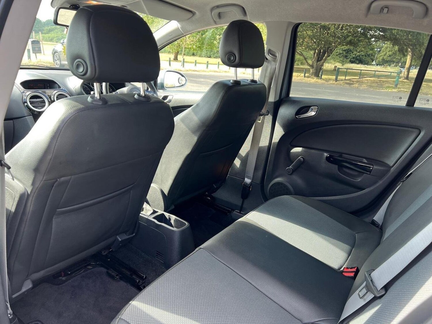 Used Vauxhall Corsa 2009 for sale - 76158423: Photo 42