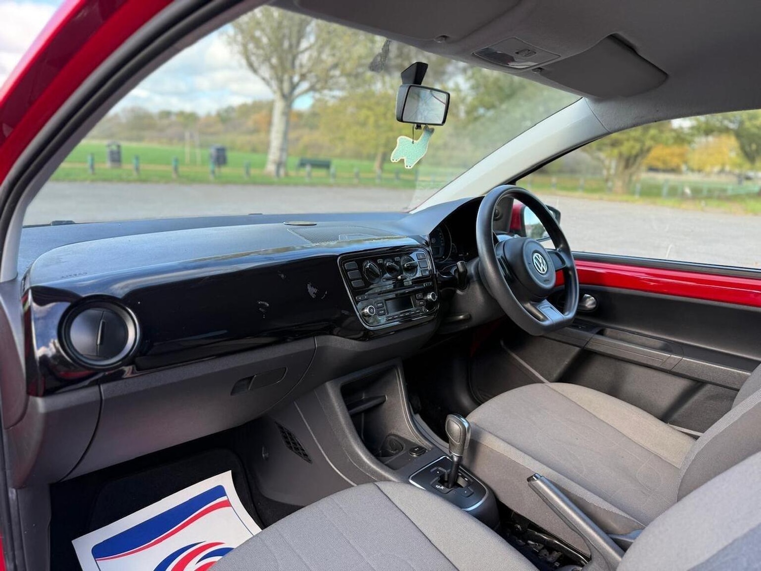 Used Volkswagen up! 2014 for sale - 76439852: Photo 19