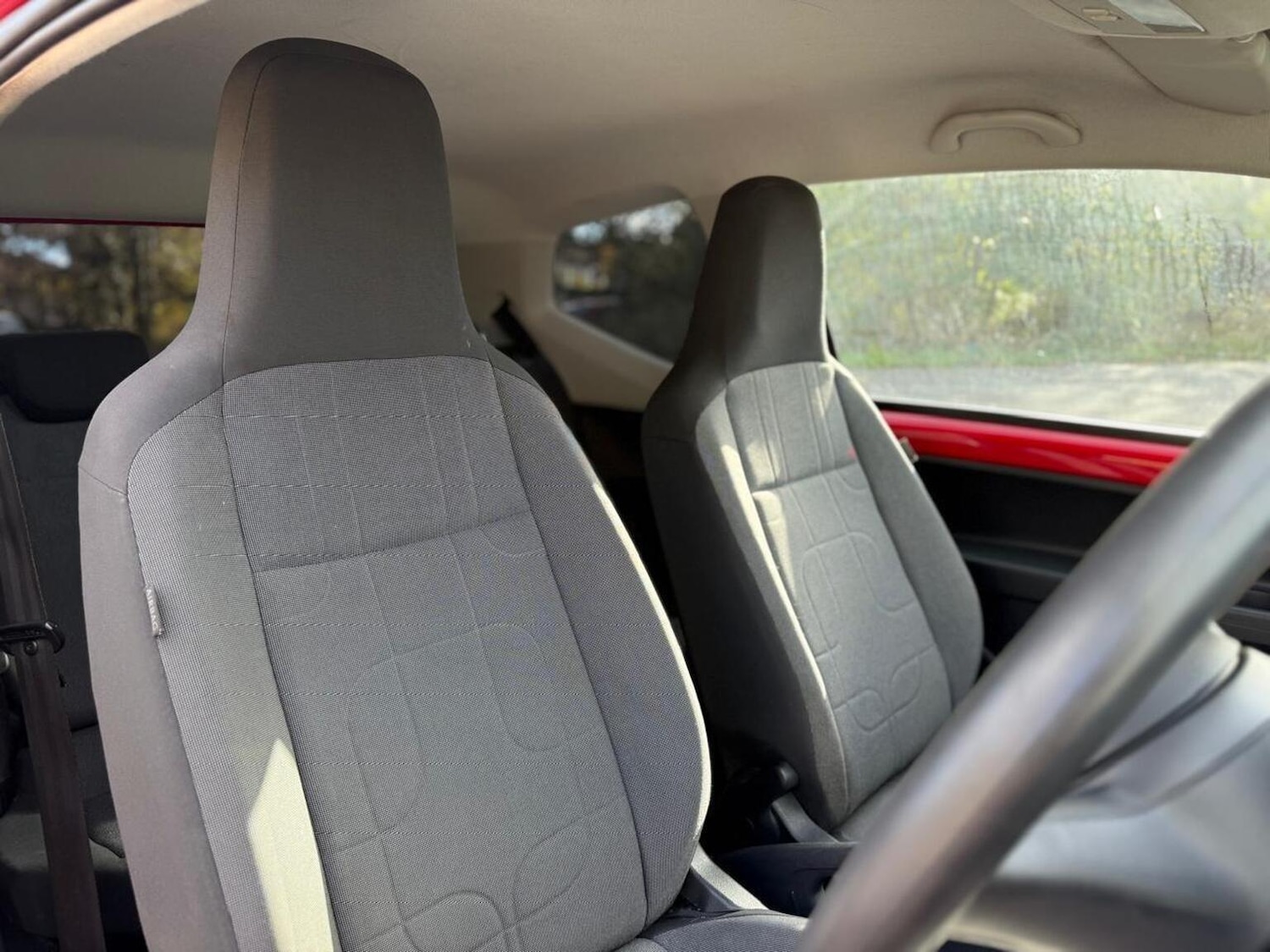 Used Volkswagen up! 2014 for sale - 76439852: Photo 26