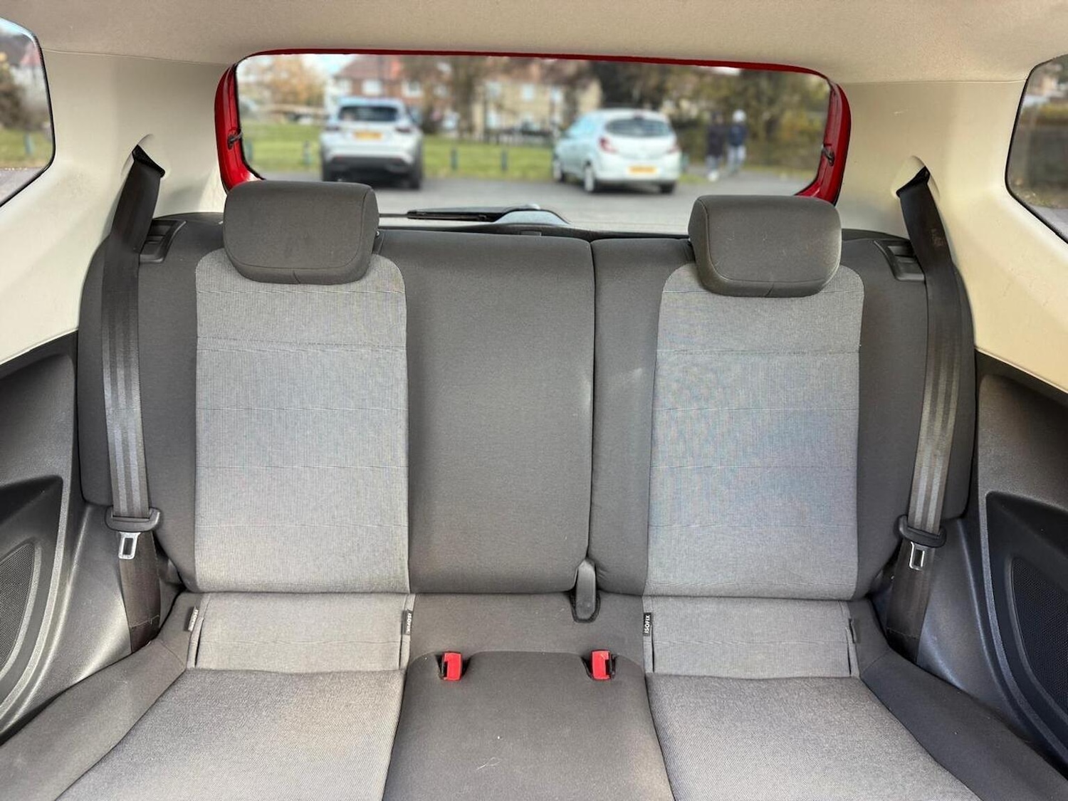 Used Volkswagen up! 2014 for sale - 76439852: Photo 28