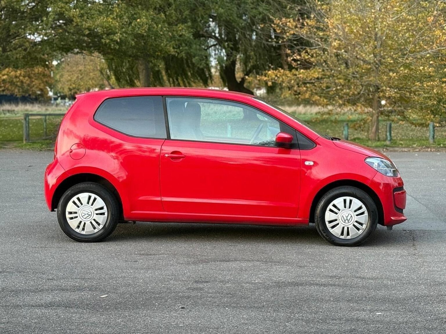 Used Volkswagen up! 2014 for sale - 76439852: Photo 9