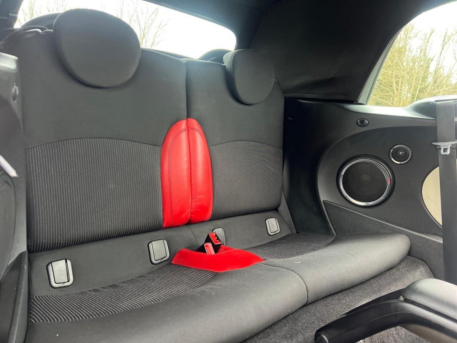 Used MINI Convertible 2011 for sale - 76793779: Photo 31