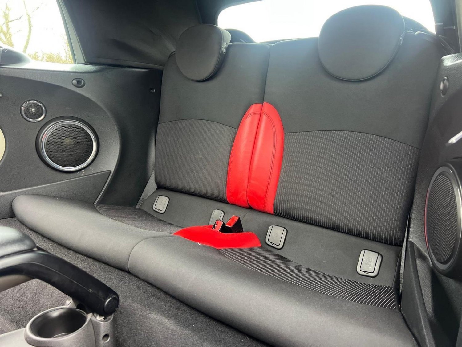 Used MINI Convertible 2011 for sale - 76793779: Photo 32