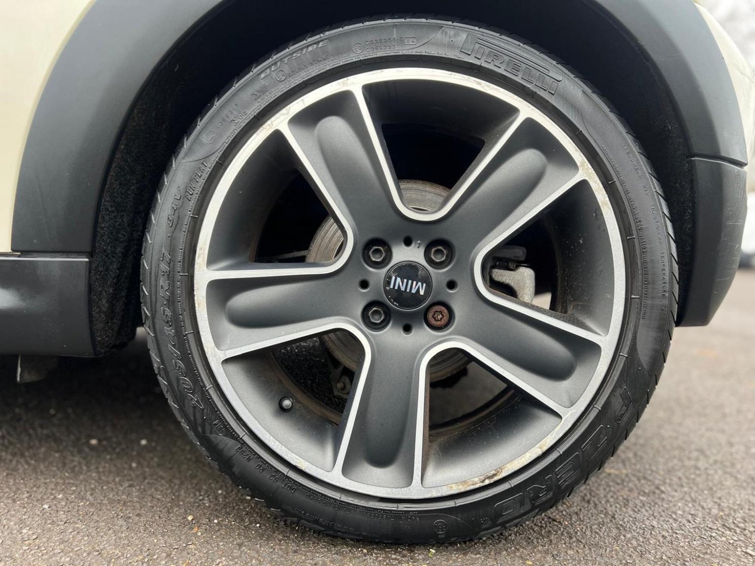 Used MINI Convertible 2011 for sale - 76793779: Photo 46