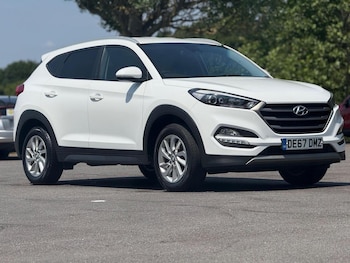 Used Hyundai TUCSON 2017 for sale - 76158399: Photo