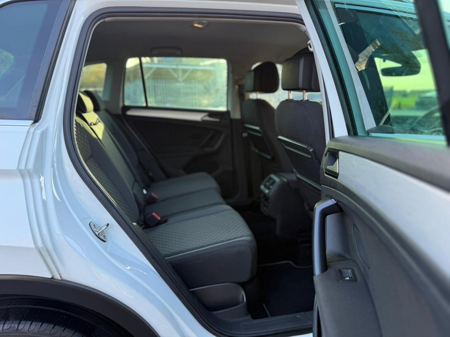 Used Volkswagen Tiguan 2018 for sale - 76670779: Photo 25