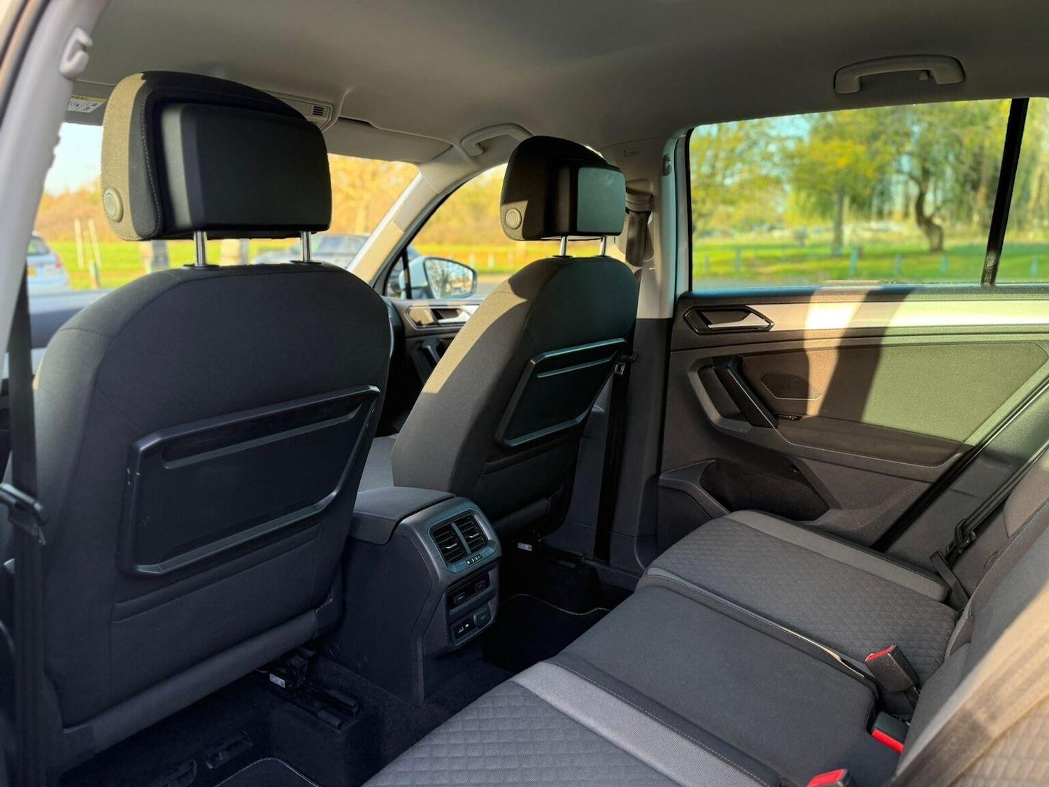 Used Volkswagen Tiguan 2018 for sale - 76670779: Photo 34