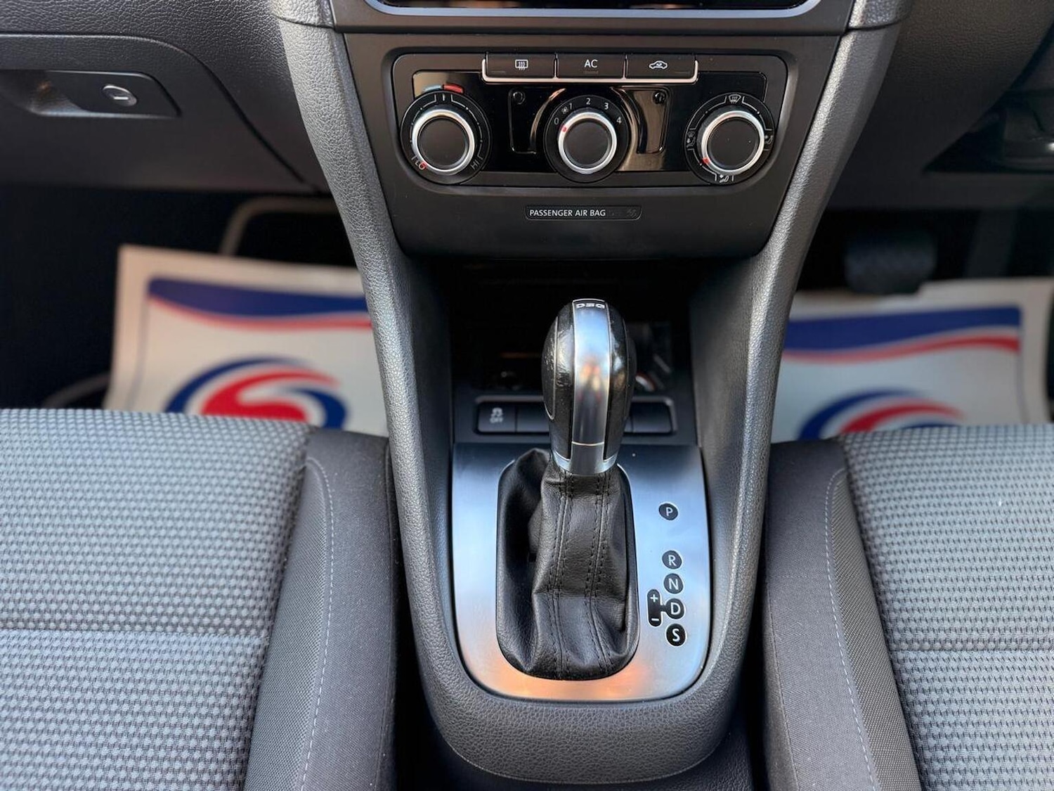 Used Volkswagen Golf 2011 for sale - 76571080: Photo 18