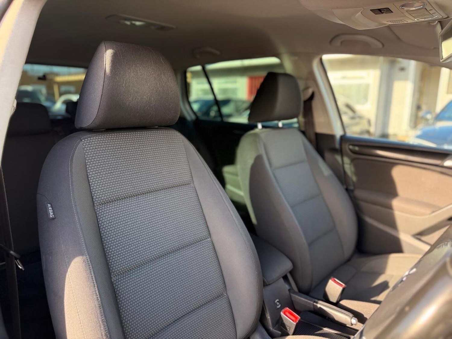 Used Volkswagen Golf 2011 for sale - 76571080: Photo 24