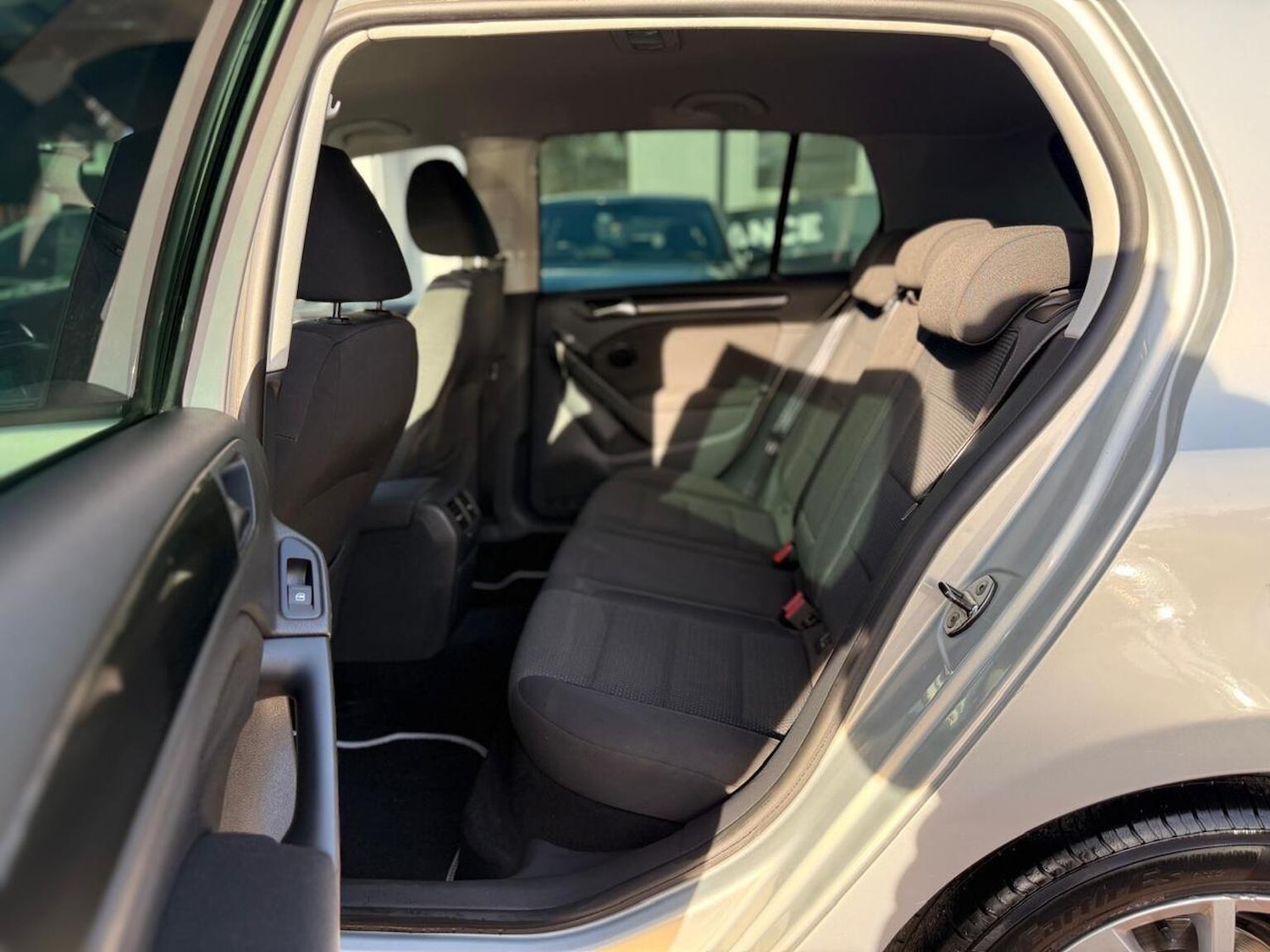 Used Volkswagen Golf 2011 for sale - 76571080: Photo 28