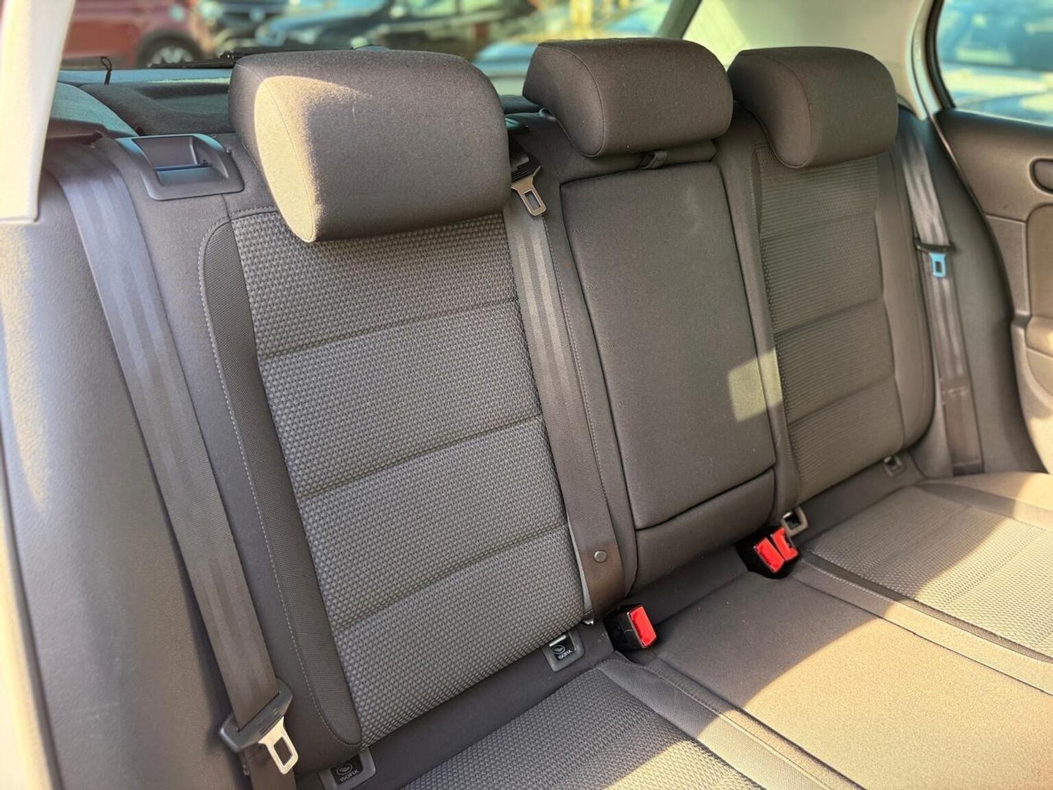 Used Volkswagen Golf 2011 for sale - 76571080: Photo 30