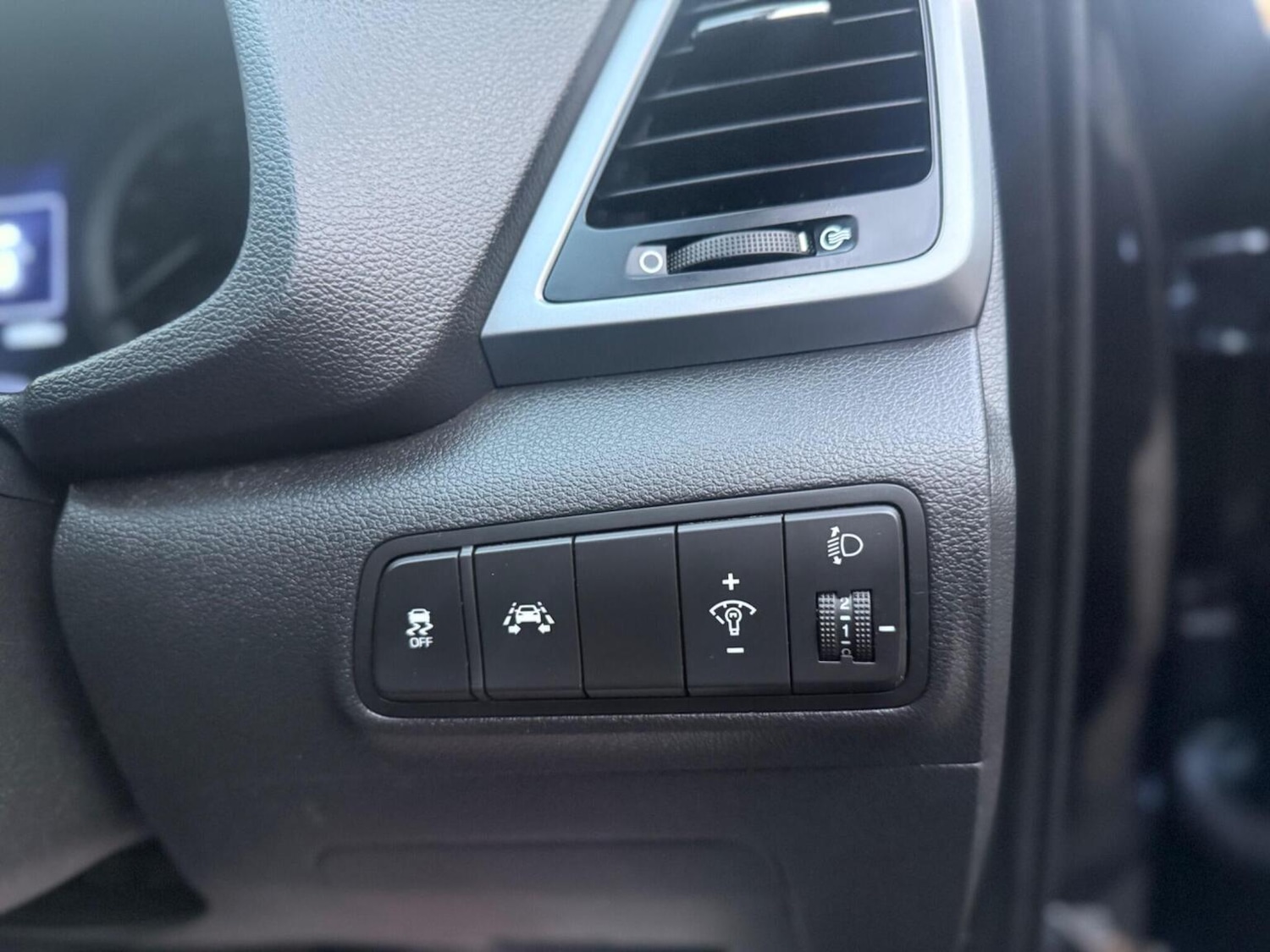 Used Hyundai TUCSON 2018 for sale - 76497522: Photo 31