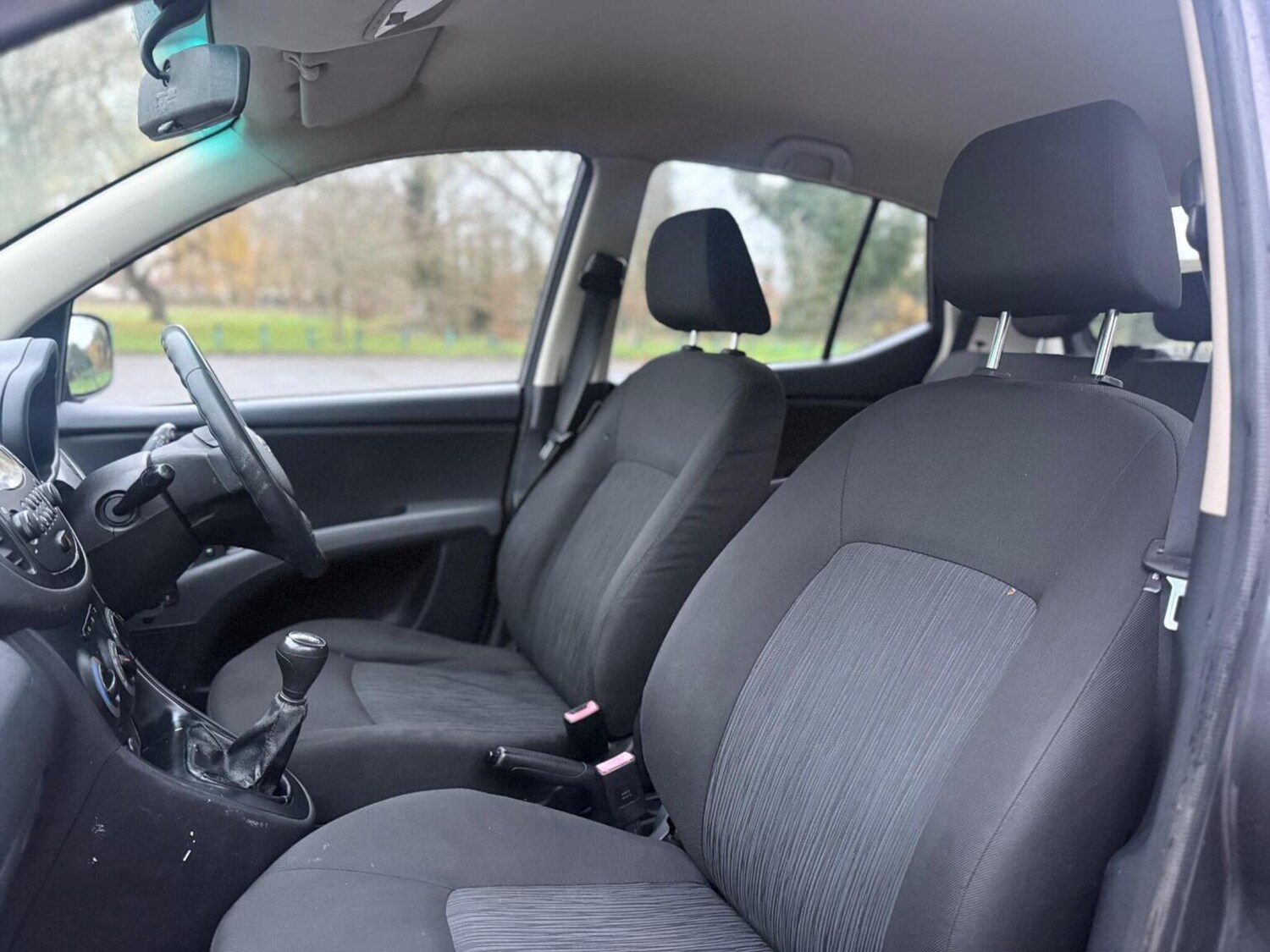 Used Hyundai i10 2011 for sale - 76963350: Photo 17