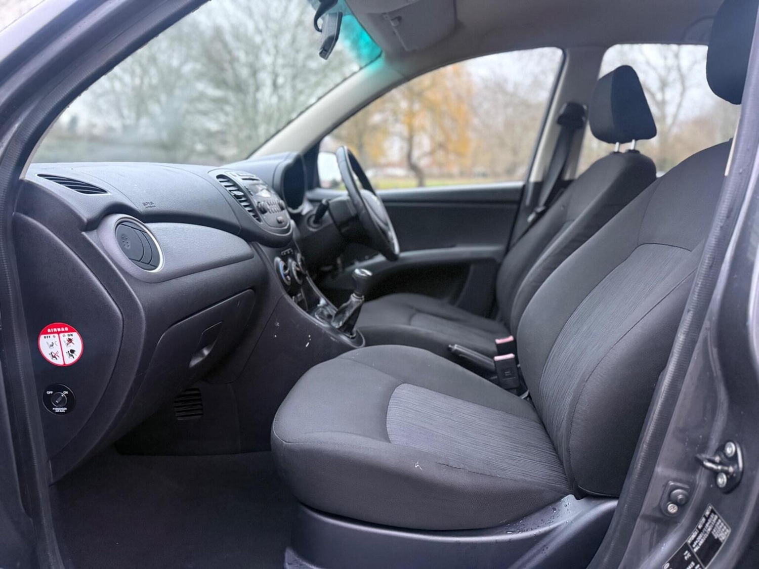 Used Hyundai i10 2011 for sale - 76963350: Photo 19