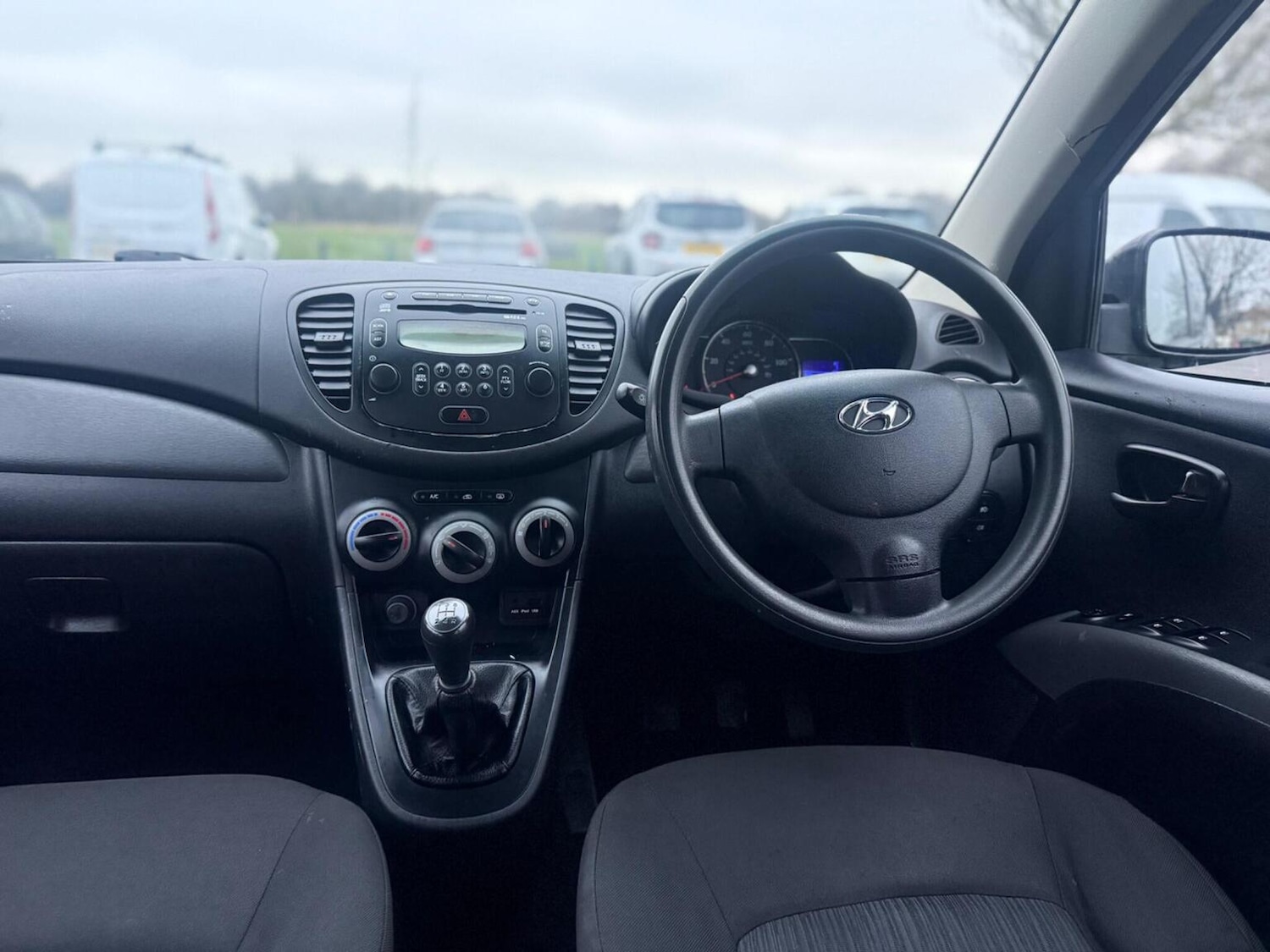 Used Hyundai i10 2011 for sale - 76963350: Photo 27