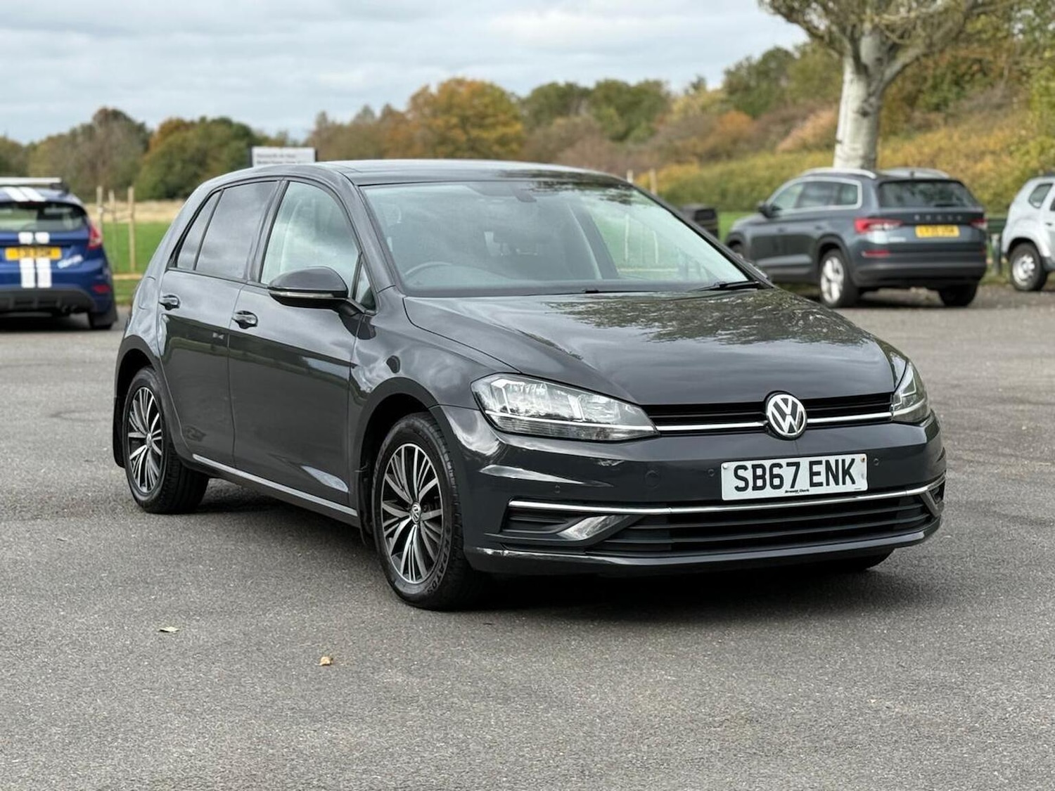Used Volkswagen Golf 2017 for sale - 76769625: Photo 1
