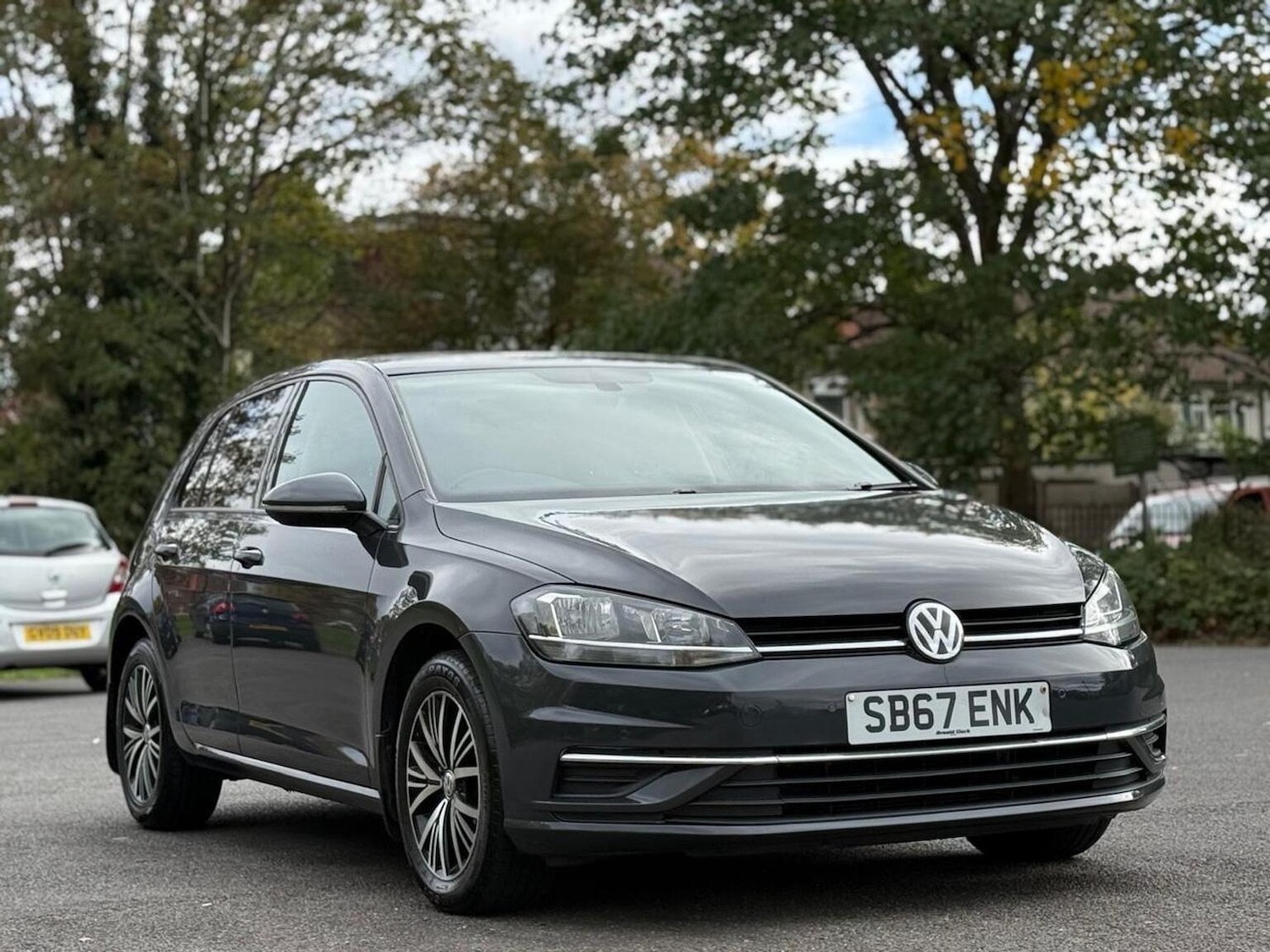 Used Volkswagen Golf 2017 for sale - 76769625: Photo 10