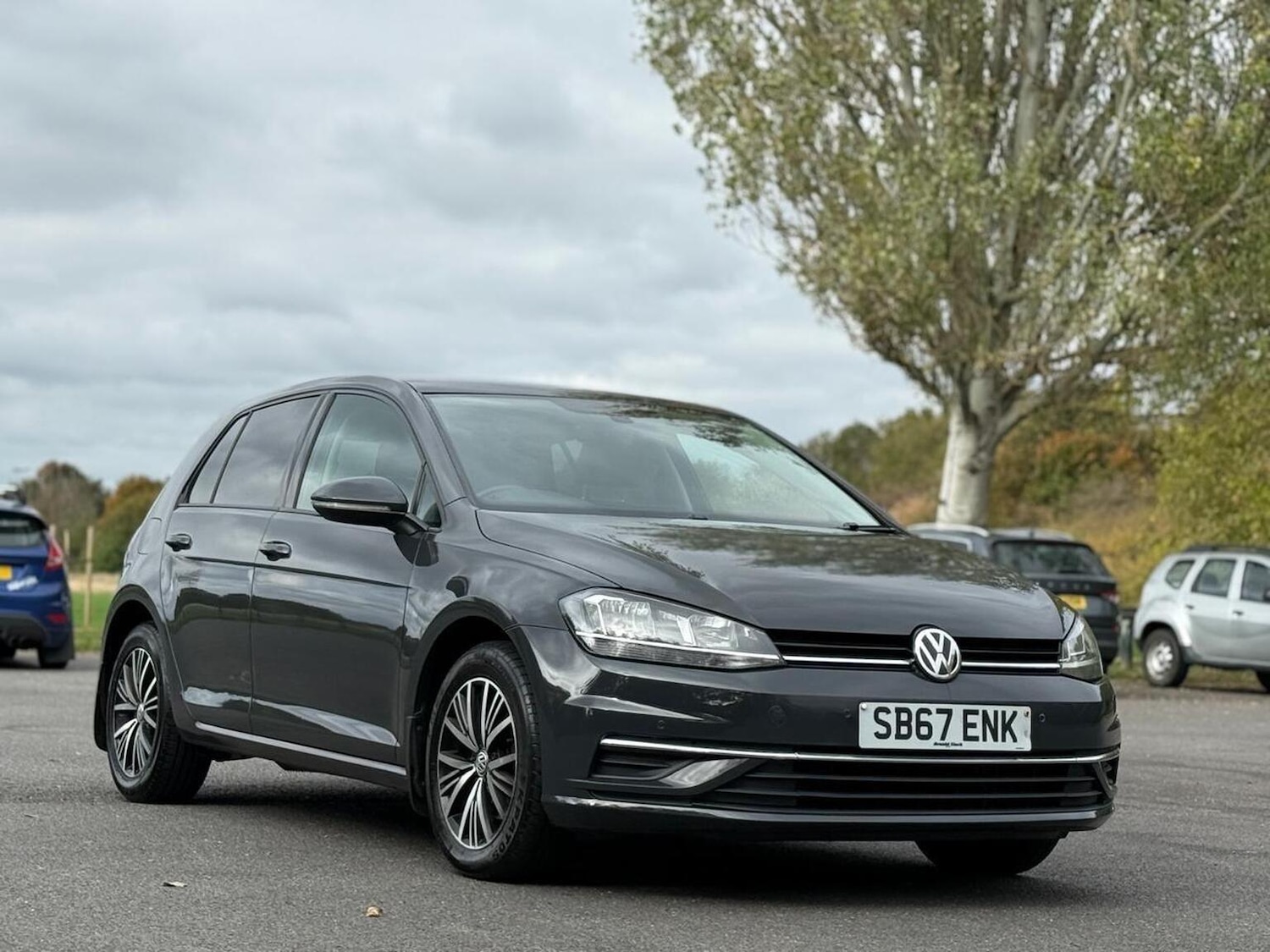 Used Volkswagen Golf 2017 for sale - 76769625: Photo 11