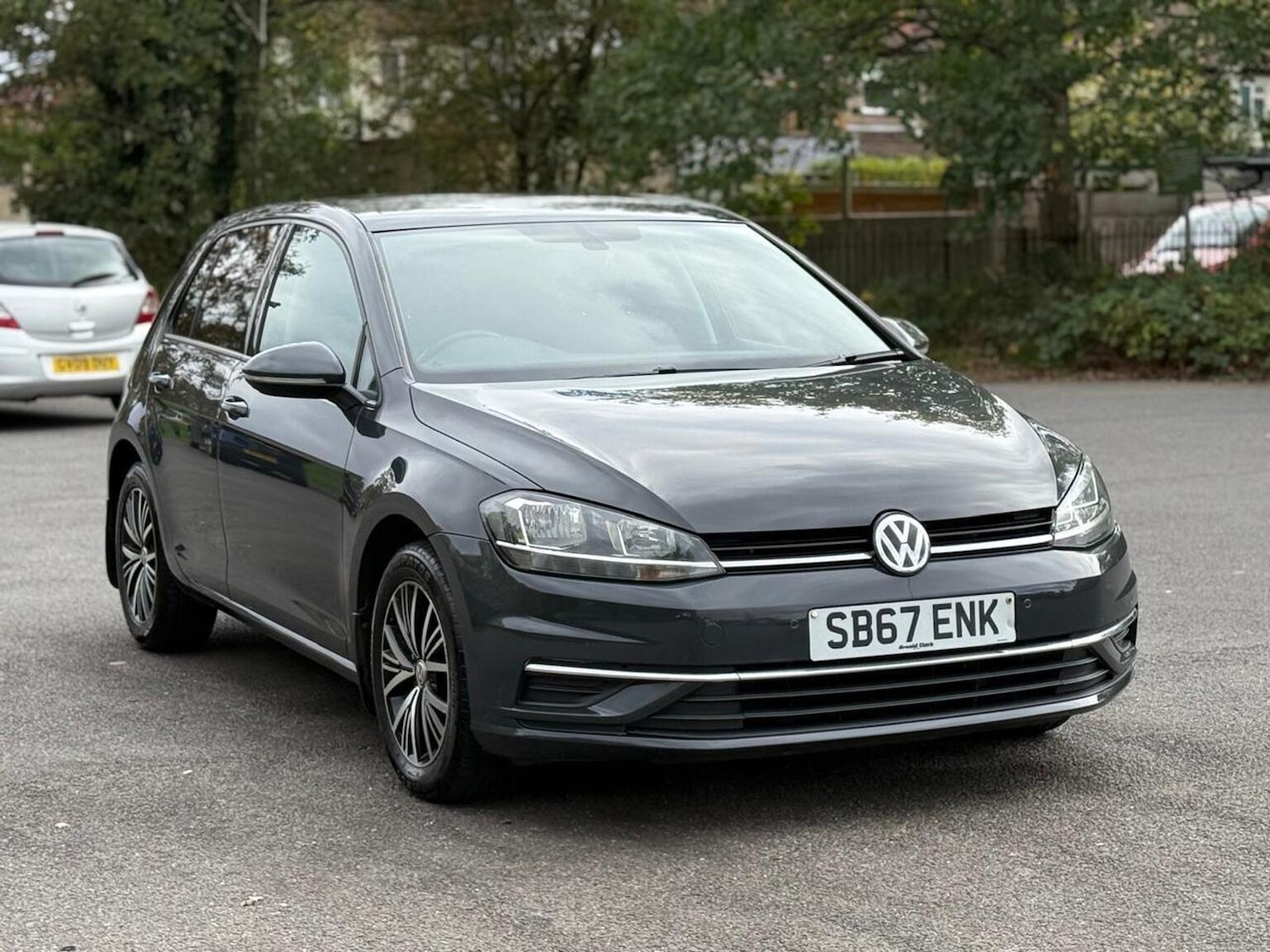 Used Volkswagen Golf 2017 for sale - 76769625: Photo 4
