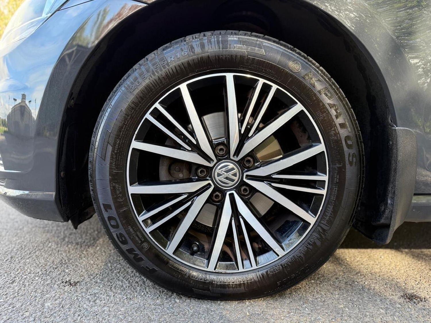 Used Volkswagen Golf 2017 for sale - 76769625: Photo 43