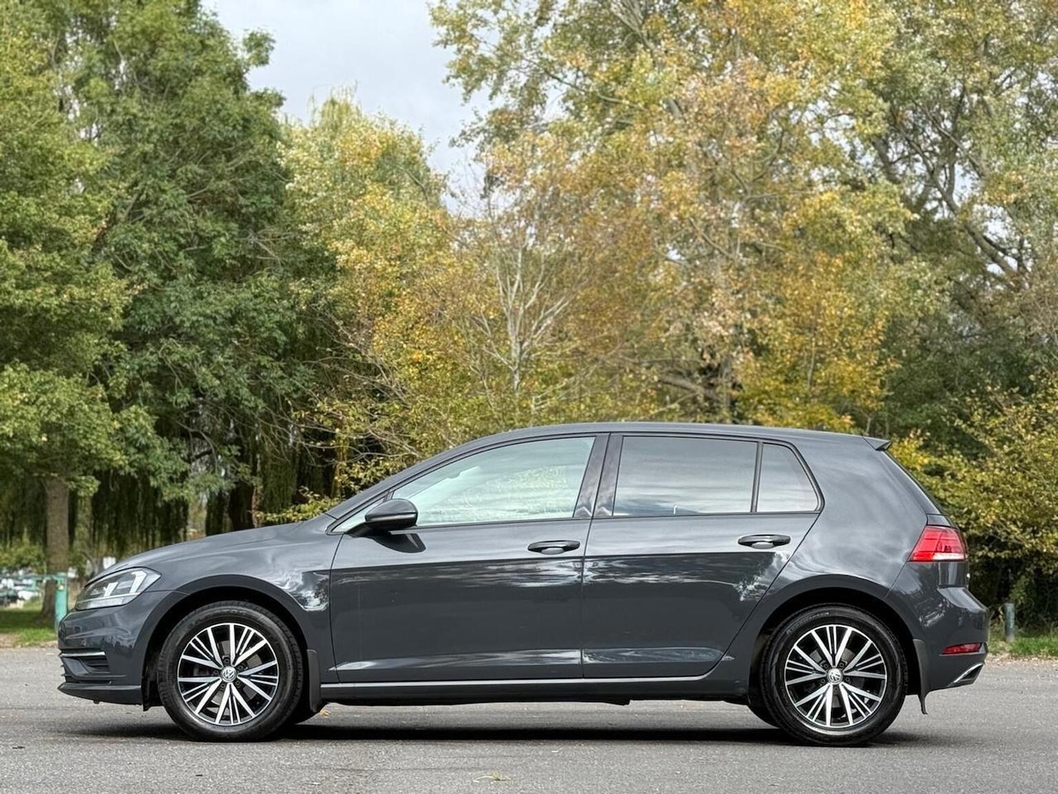 Used Volkswagen Golf 2017 for sale - 76769625: Photo 7