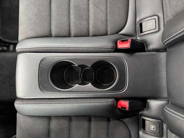 Used Mercedes-Benz C-Class 2019 for sale - 76158420: Photo 34