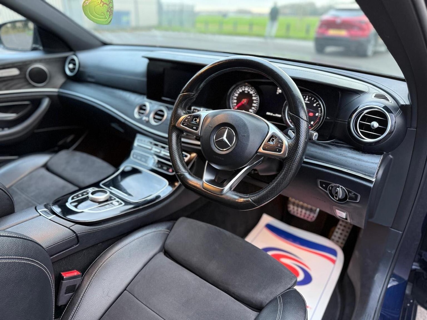 Used Mercedes-Benz E Class 2017 for sale - 76963313: Photo 19