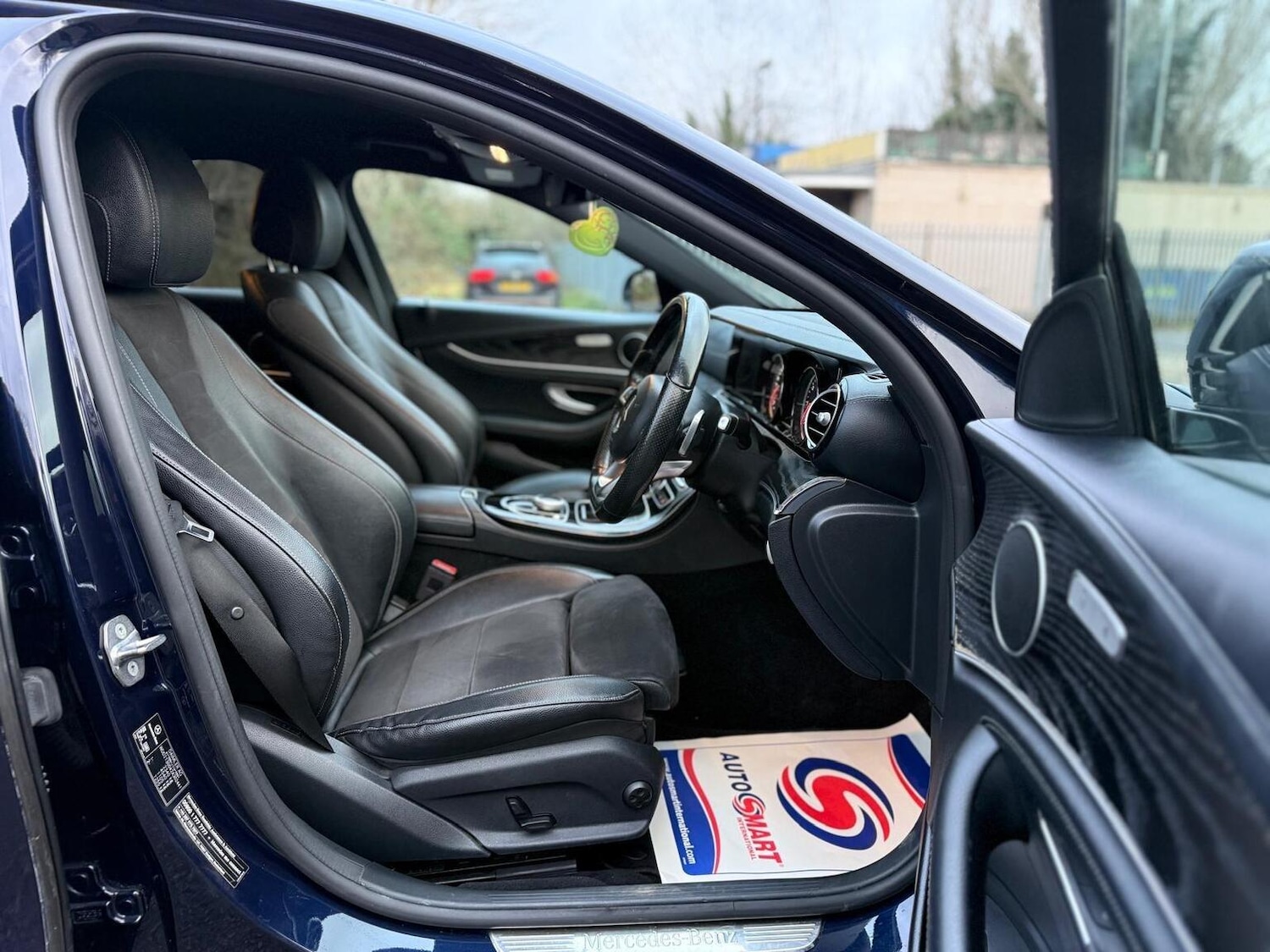 Used Mercedes-Benz E Class 2017 for sale - 76963313: Photo 25