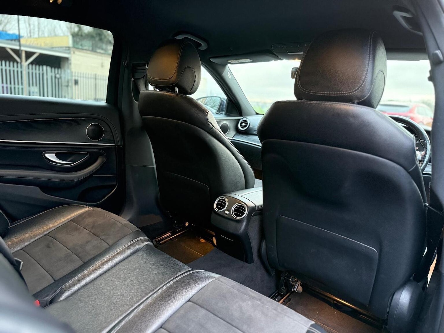 Used Mercedes-Benz E Class 2017 for sale - 76963313: Photo 29