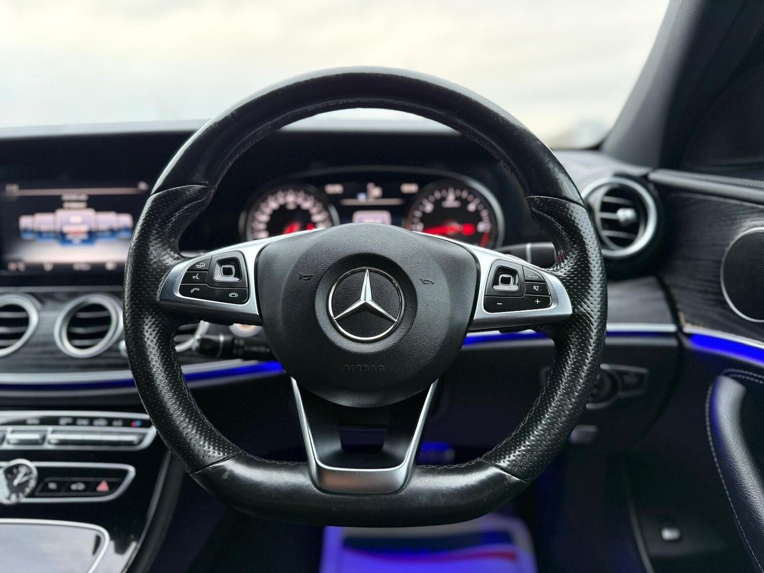 Used Mercedes-Benz E Class 2017 for sale - 76963313: Photo 44