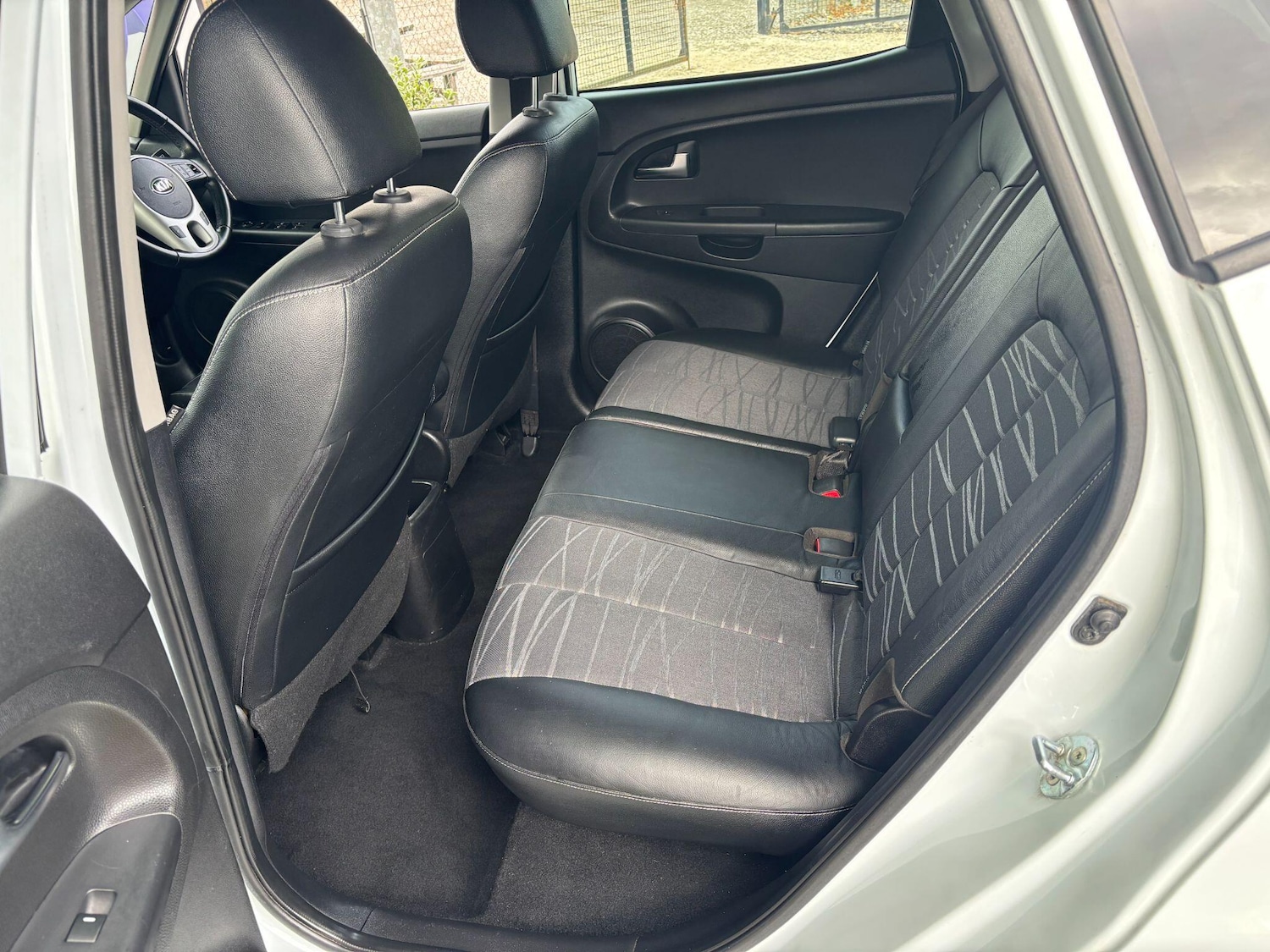 Used Kia Venga 2015 for sale - 76001723: Photo 8