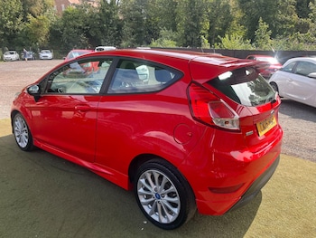 Used Ford Fiesta 2015 for sale - 75520064: Photo