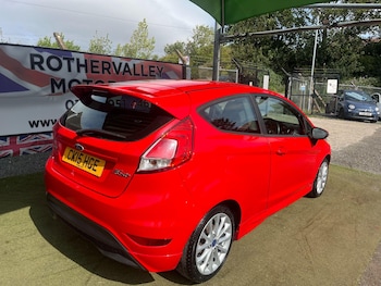 Used Ford Fiesta 2015 for sale - 75520064: Photo