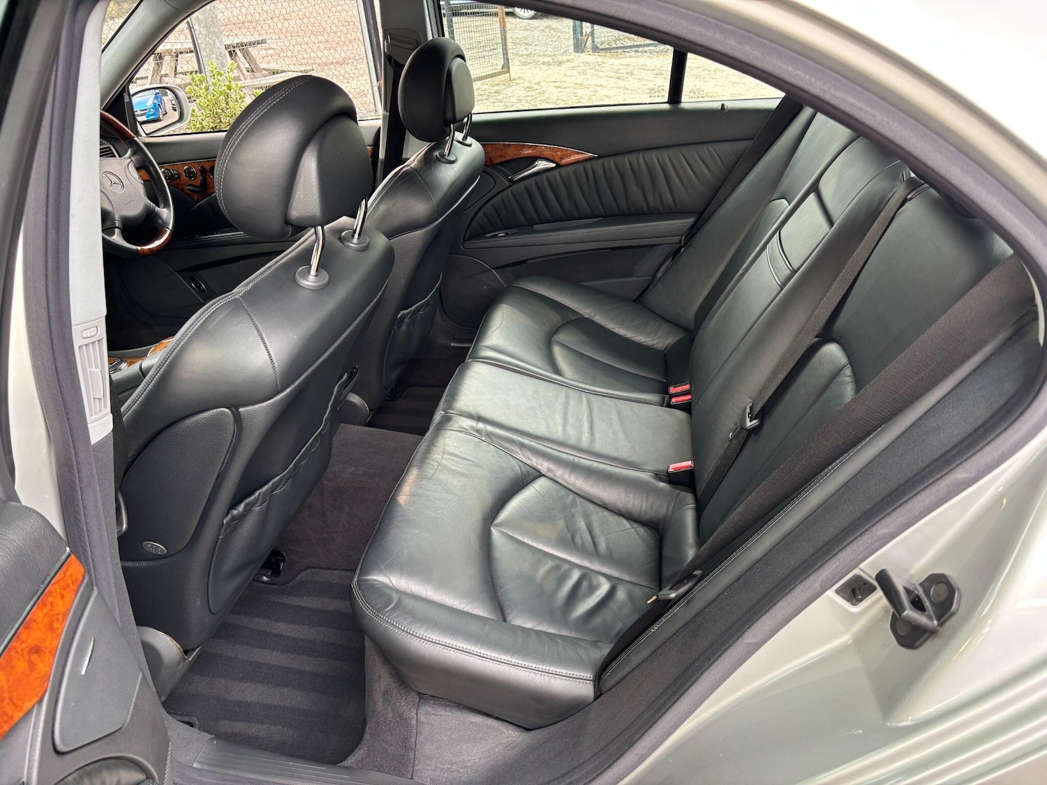 Used Mercedes-Benz E-Class 2015 for sale - 76137673: Photo 8