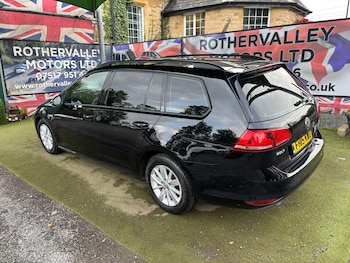 Used Volkswagen Golf 2015 for sale - 75809059: Photo