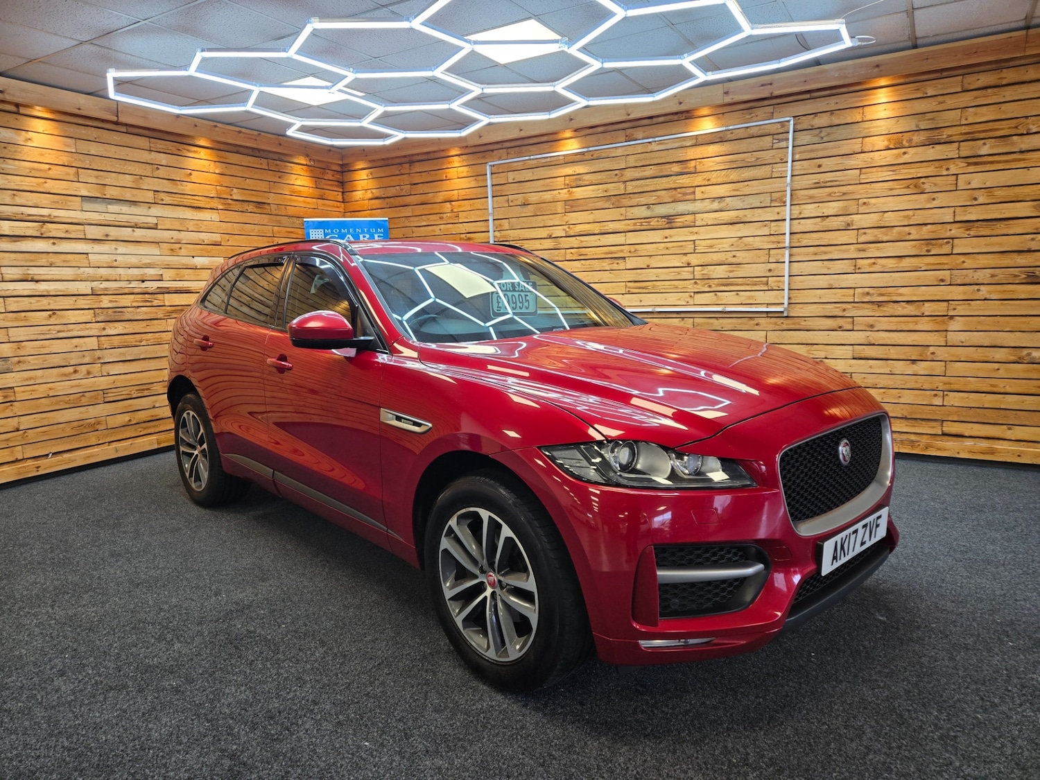 Used Jaguar F-Pace 2017 for sale - 77054673: Photo 1