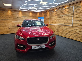 Used Jaguar F-Pace 2017 for sale - 77054673: Photo