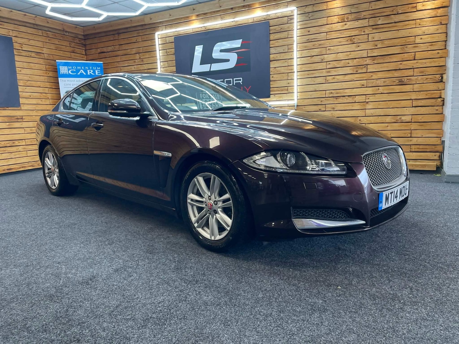 Used Jaguar XF 2014 for sale - 78175468: Photo 4