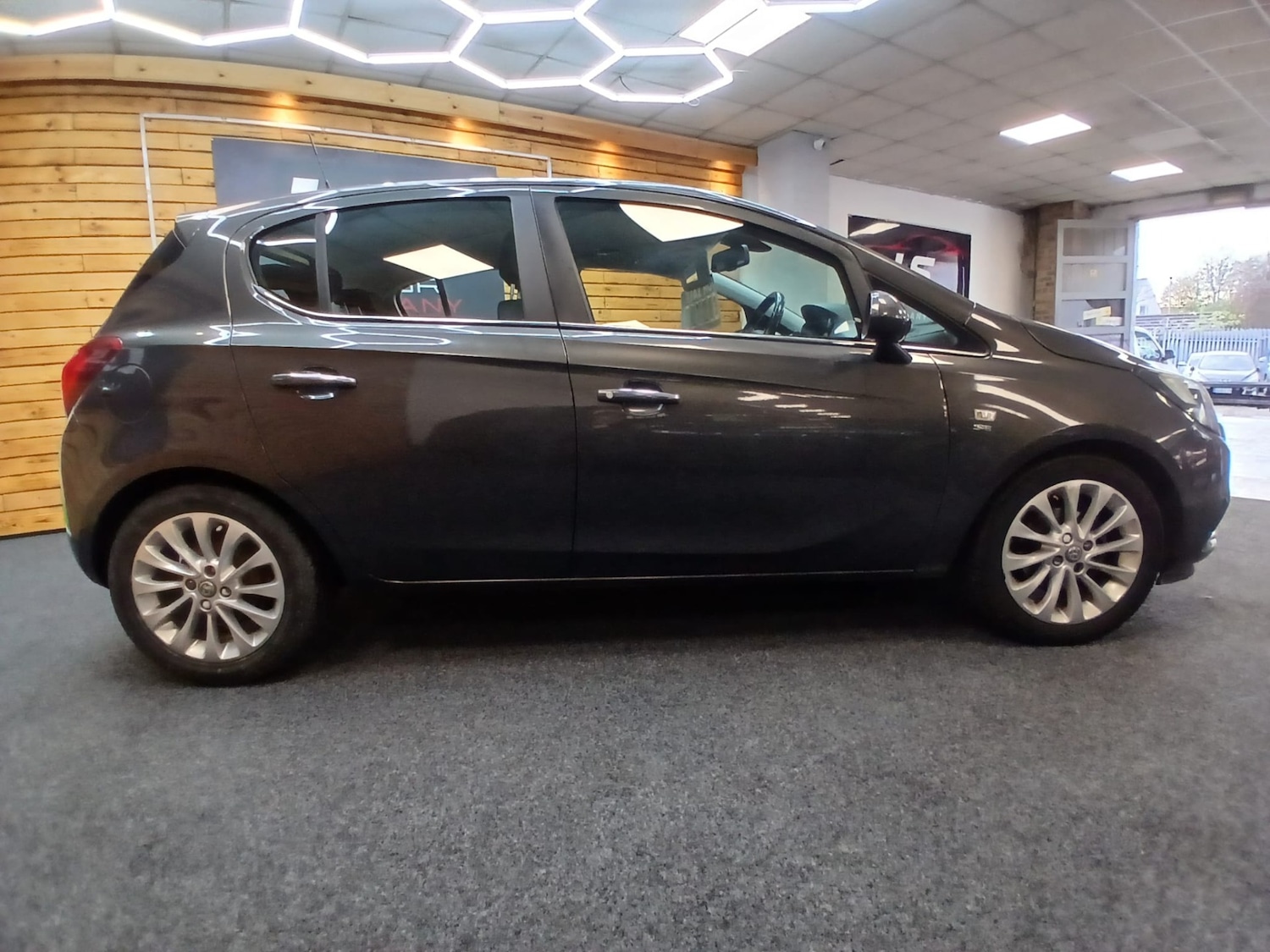 Used Vauxhall Corsa 2015 for sale - 76734757: Photo 4
