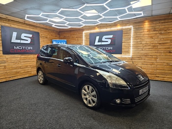 Used Peugeot 5008 2012 for sale - 77390055: Photo