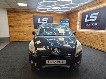 Used Peugeot 5008 2012 for sale - 77390055: Photo