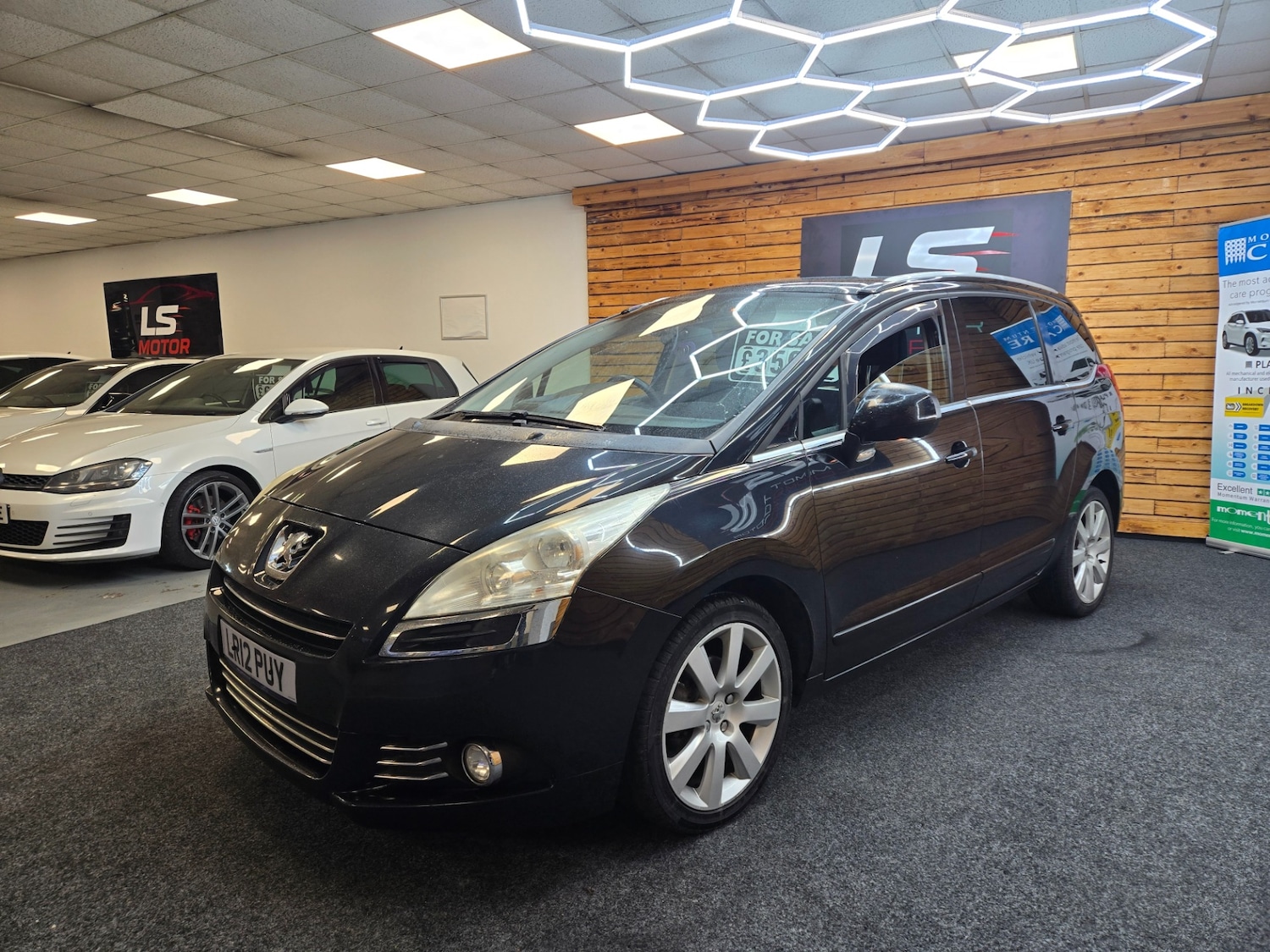 Used Peugeot 5008 2012 for sale - 77390055: Photo 5