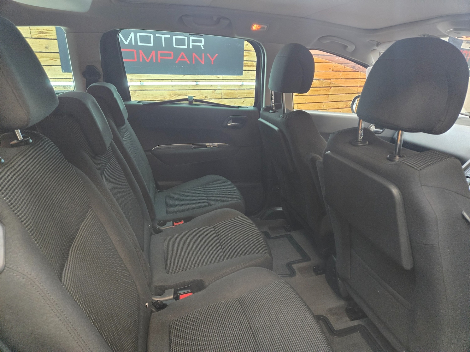 Used Peugeot 5008 2012 for sale - 77390055: Photo 8