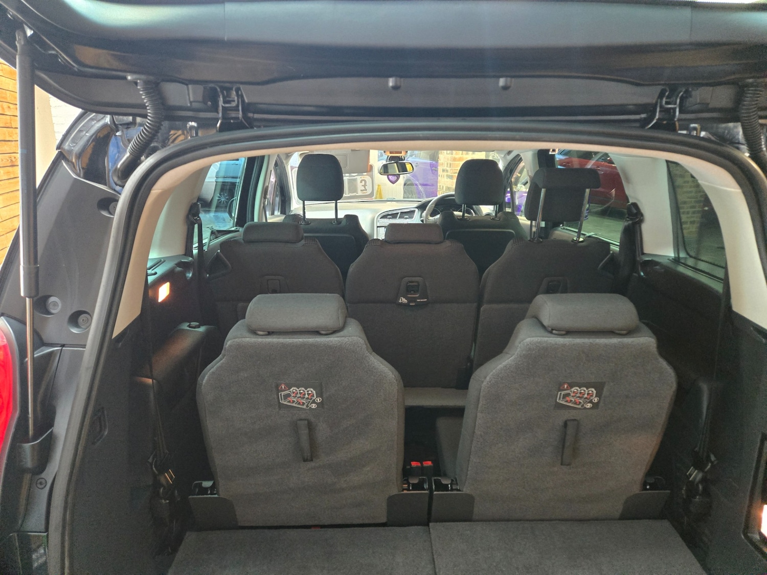 Used Peugeot 5008 2012 for sale - 77390055: Photo 9