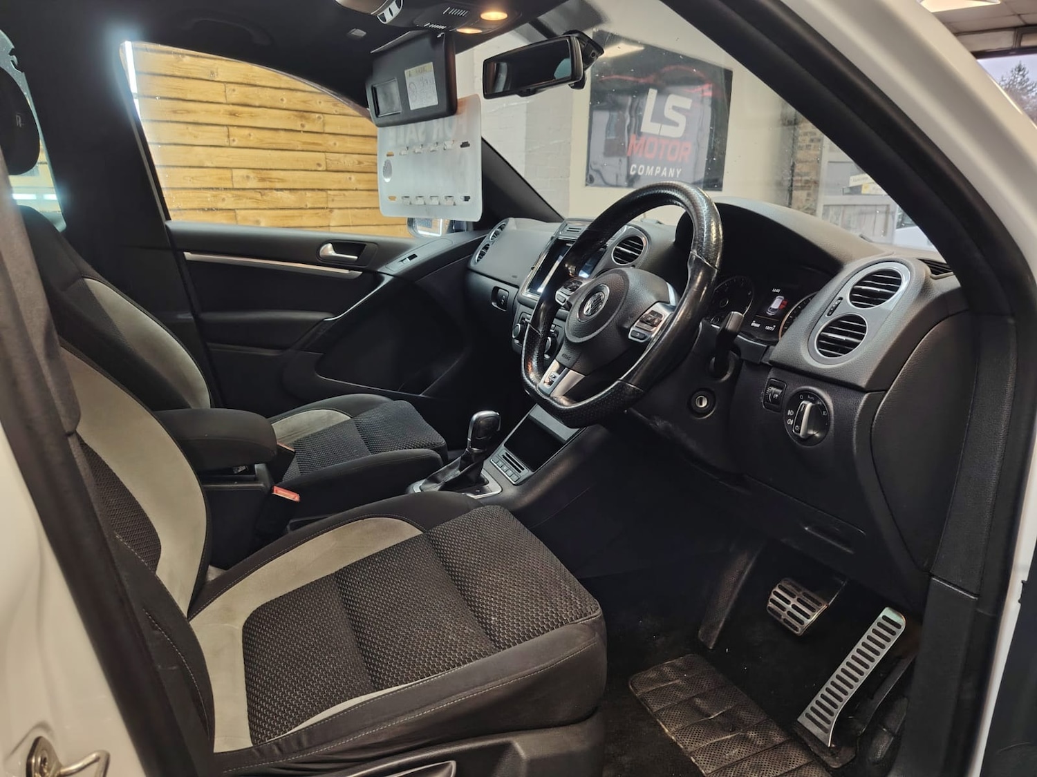 Used Volkswagen Tiguan 2014 for sale - 77001668: Photo 11