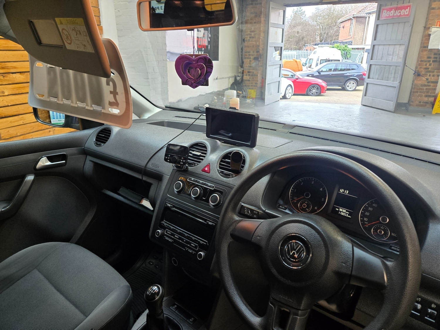 Used Volkswagen Caddy Maxi Life 2015 for sale - 77756423: Photo 9