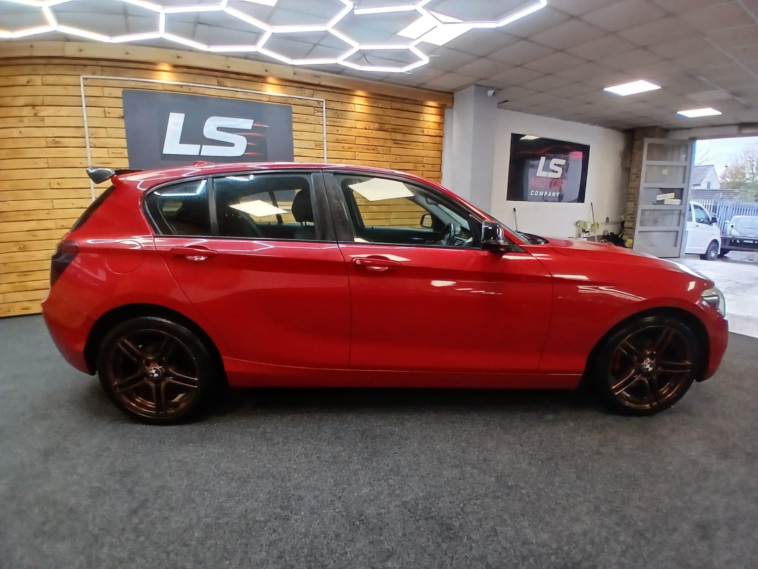 Used BMW 1 Series 2015 for sale - 76734761: Photo 4