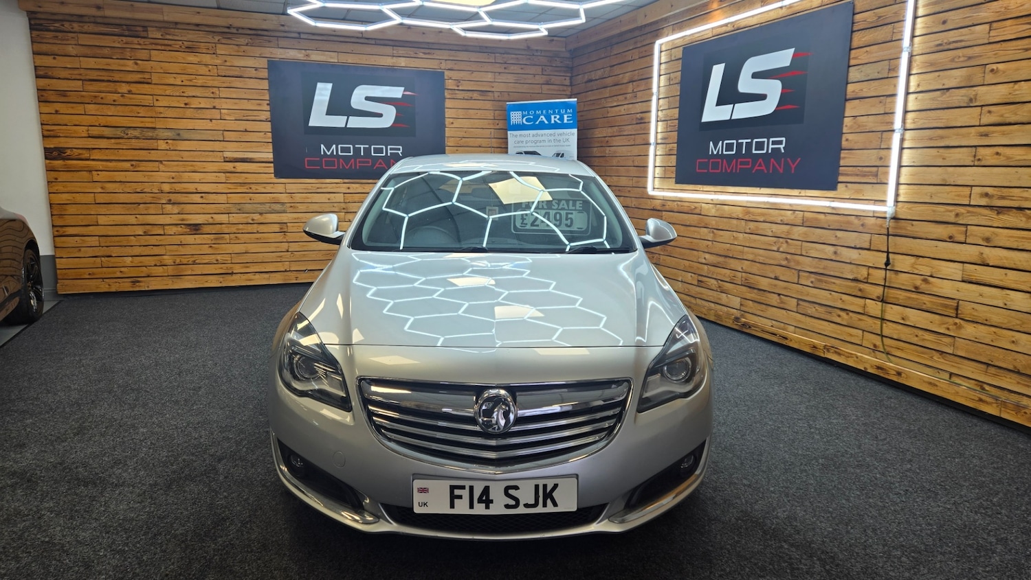 Used Vauxhall Insignia 2014 for sale - 77782092: Photo 3